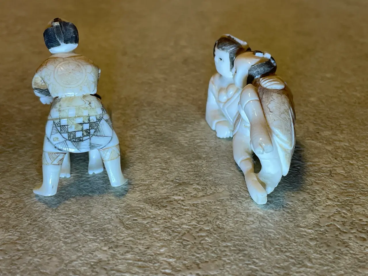 Billede 2 - Japanske elfenbensfigurer, signeret Masayuki (Meij