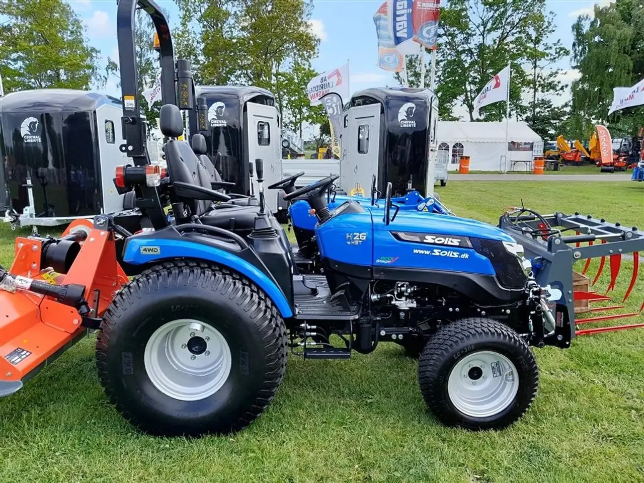 Billede 2 - Solis 26 hst frontlift