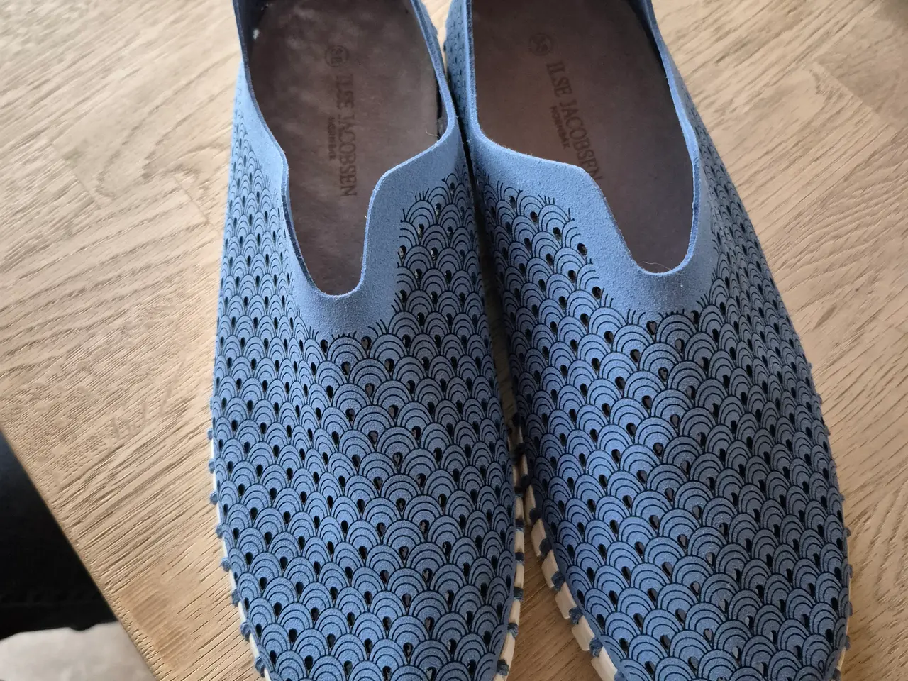 Billede 1 - Smart damesko design Ilse Jacobsen