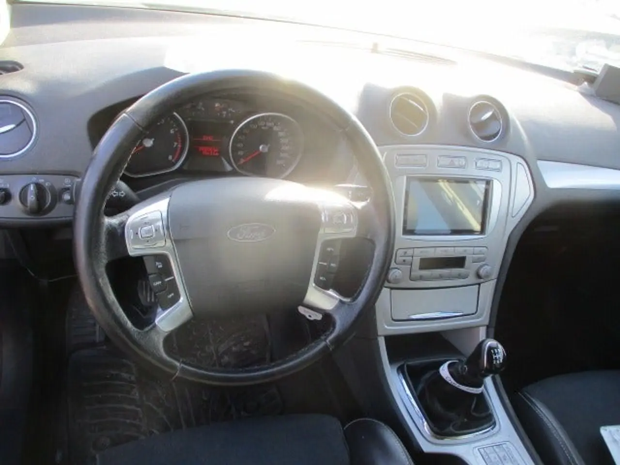 Billede 9 - Ford Mondeo 2,0 Ambiente stc.