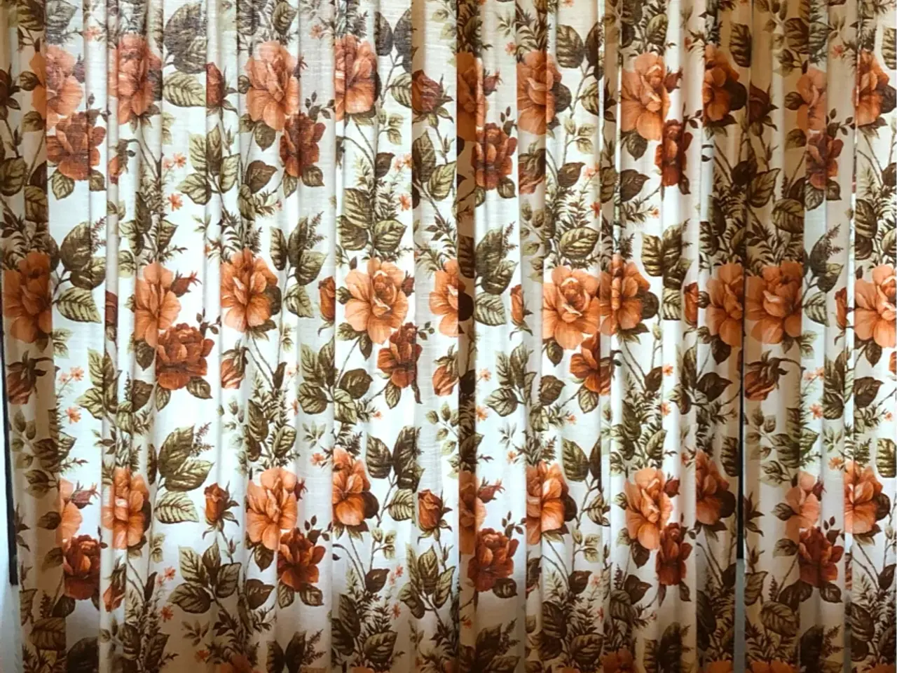 Billede 4 - Smukke blomstrede gardiner