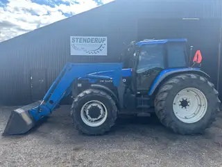 New Holland 8560