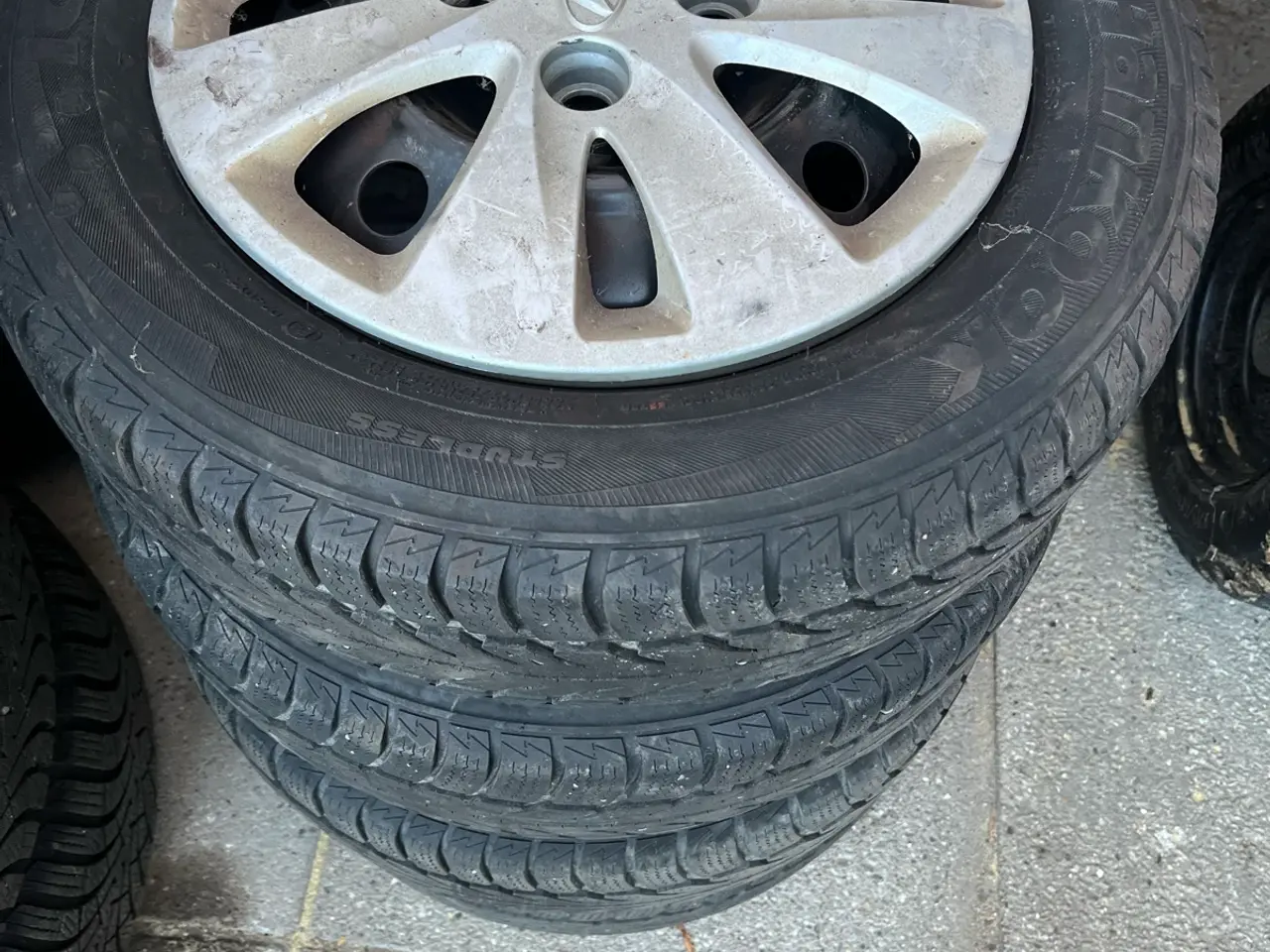 Billede 1 - Vinterhjul Hyundai i10