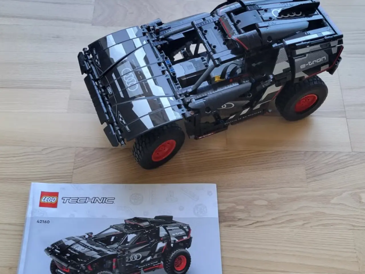 Billede 1 - LEGO Technic 42160 Audi RS Q e-tron