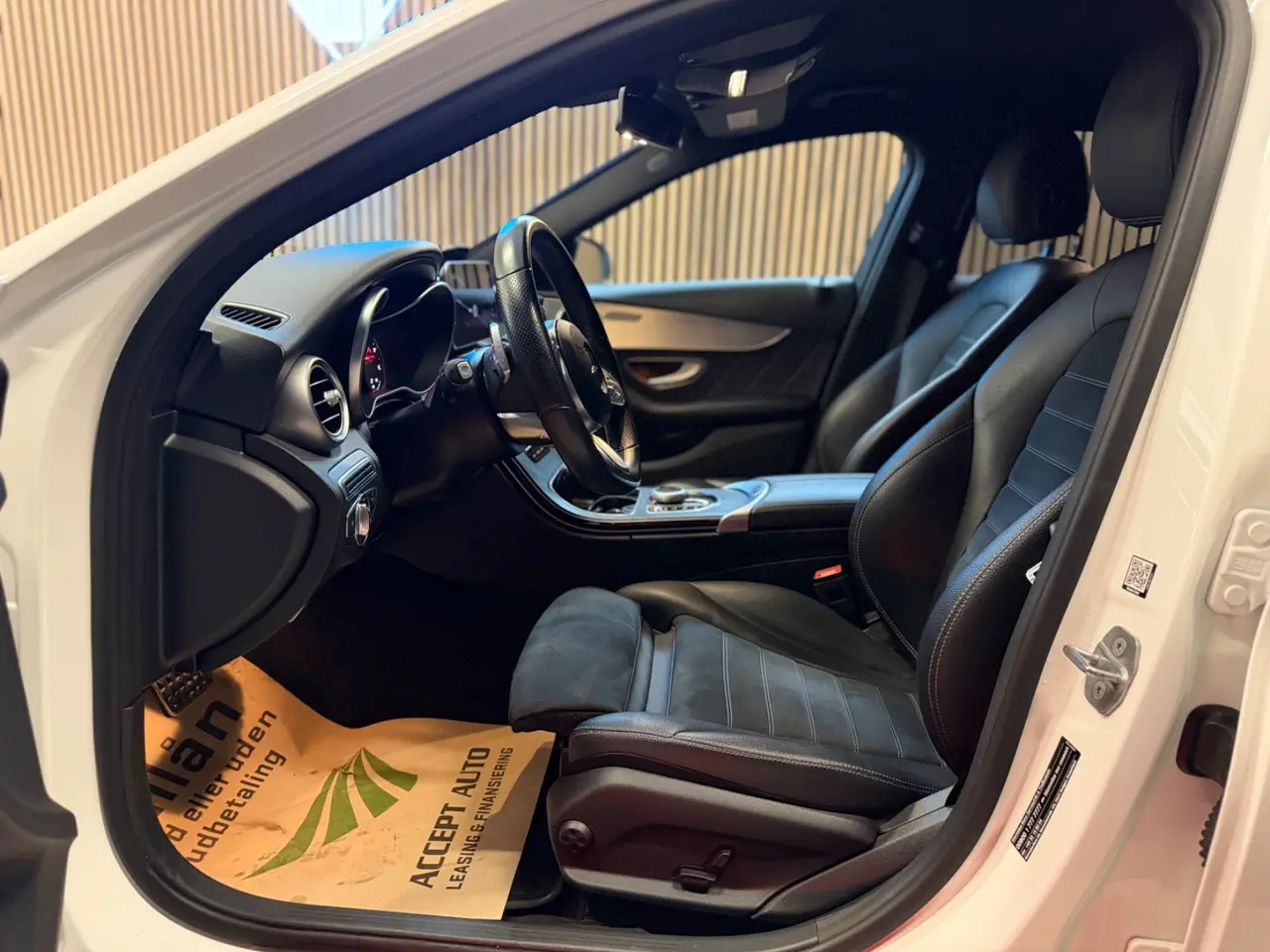 Billede 8 - Mercedes C220 d 2,0 AMG Line stc. aut.