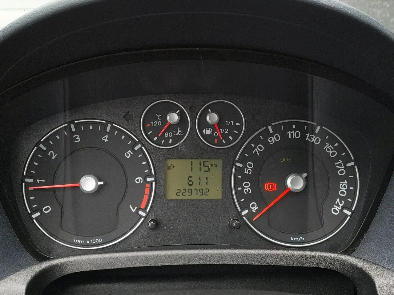 Billede 8 - Ford Fiesta 1,3 Ambiente 70HK 5d