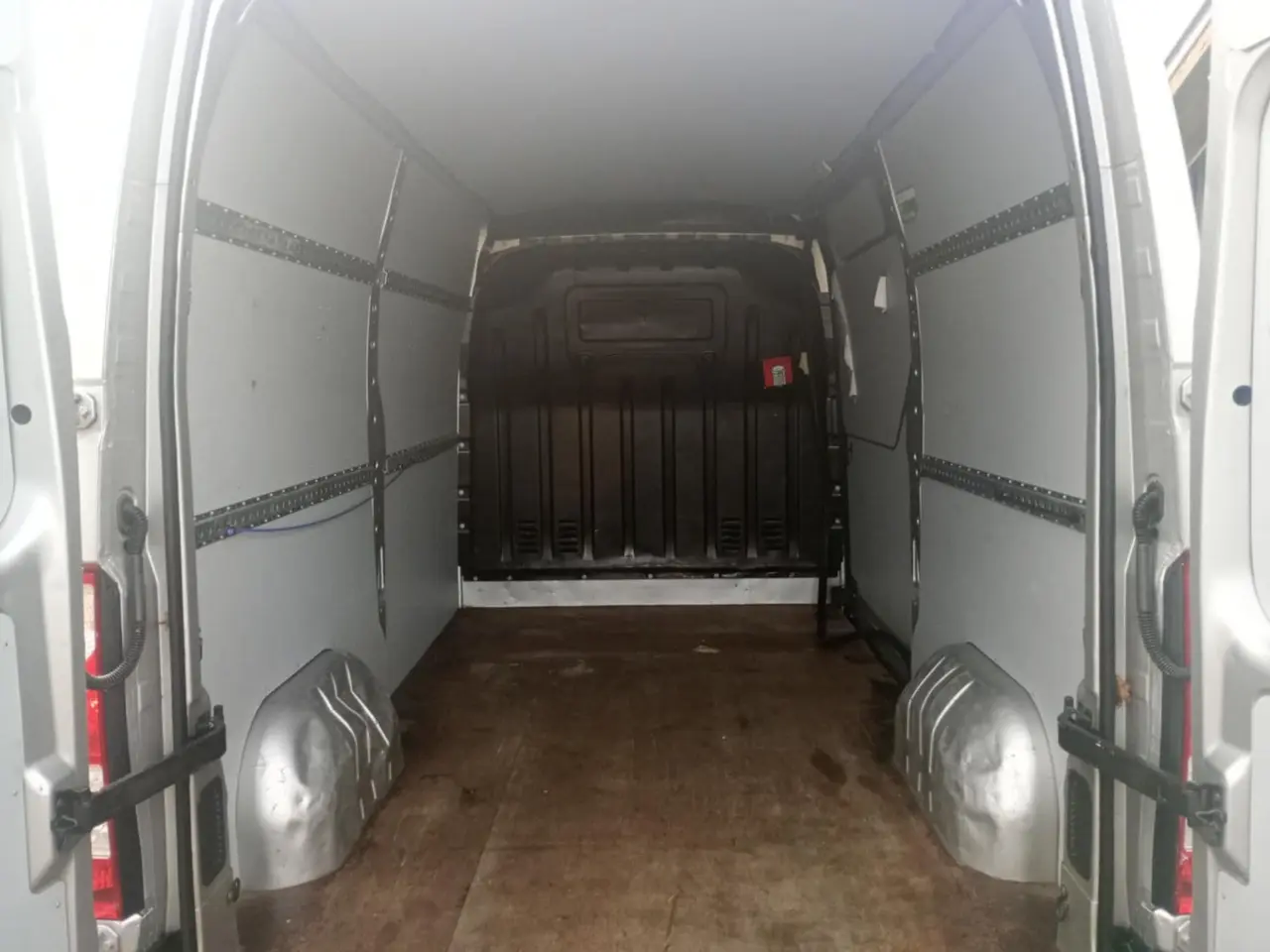 Billede 11 - Renault Master III T35 2,3 dCi 150 L2H2 Kassevogn aut.
