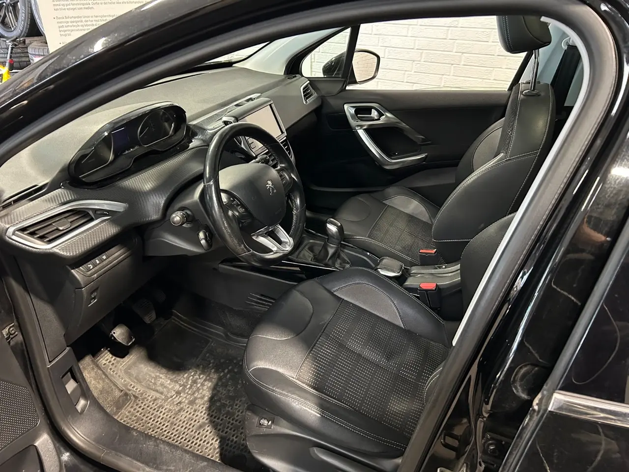 Billede 3 - Peugeot 2008 1,2 e-THP 110 Allure
