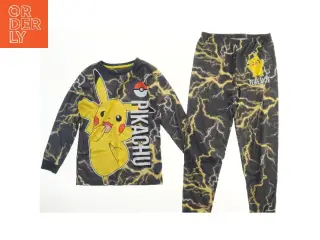 Pokemon pyjamassæt fra Pokemon (str. 152)