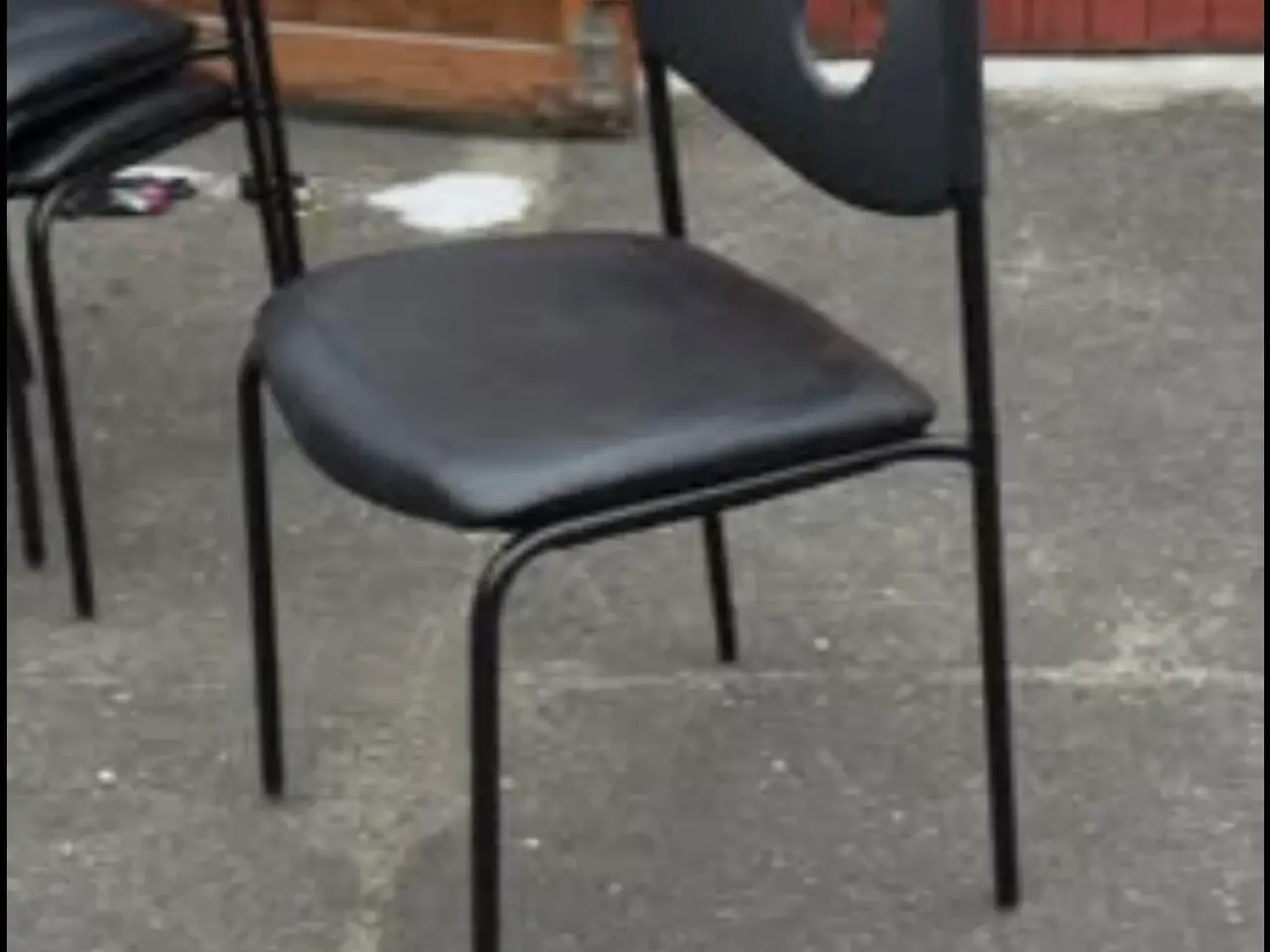 Billede 3 - Hej 🙂jeg har 6 sorte spisebordsstole til salg👍⁉️