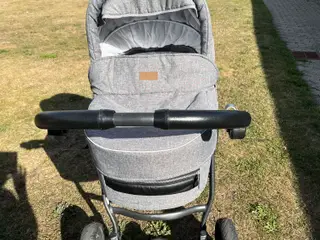 Kombivogn fra Babynor