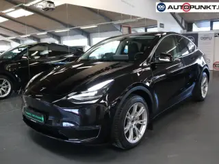 Tesla Model Y  Long Range AWD