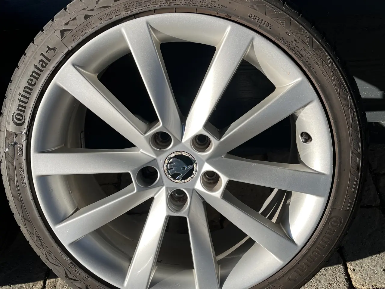 Billede 2 - Skoda alufælge
