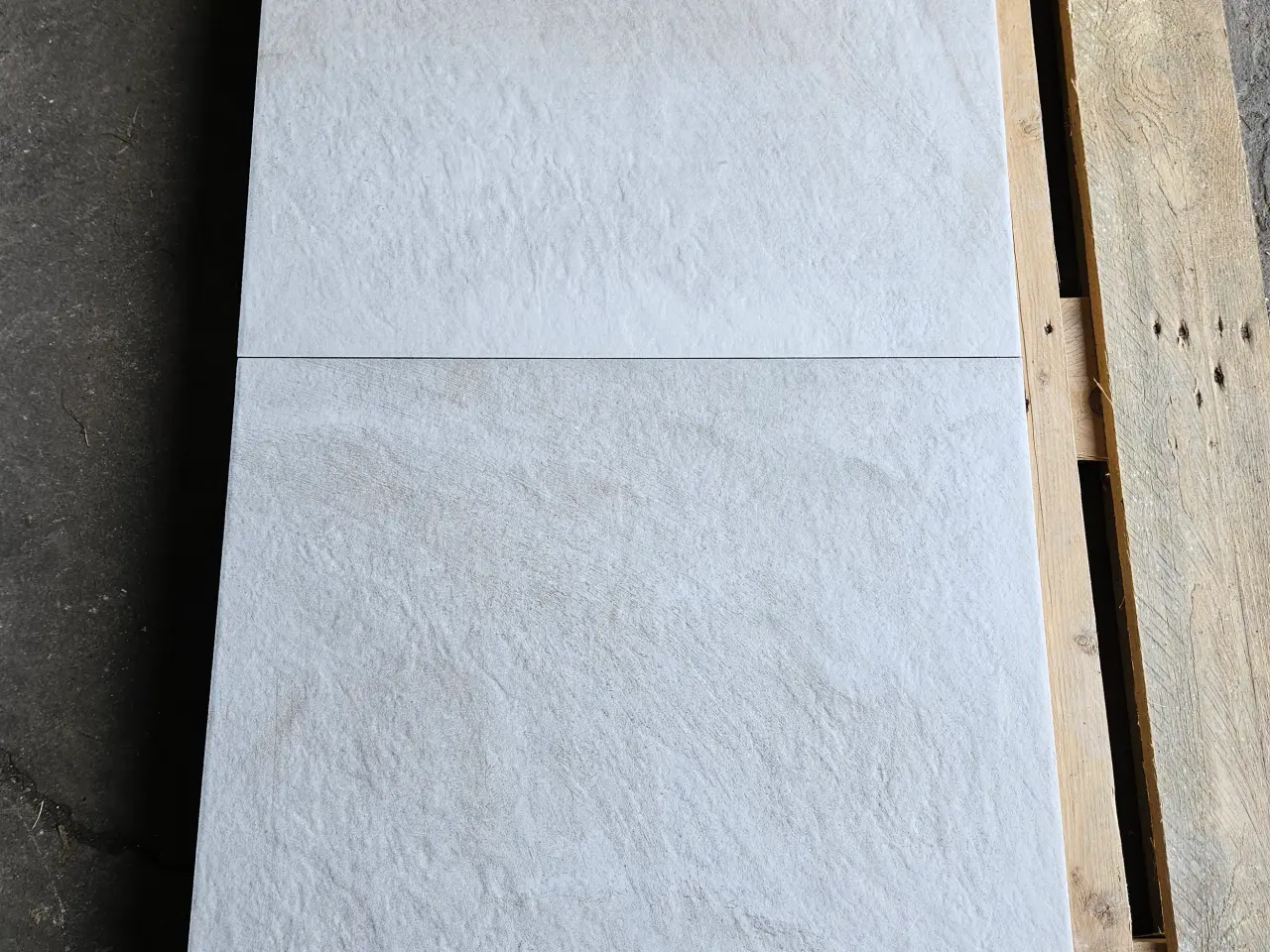 Billede 1 - Gulv- og vægklinke cremefarvet 60x60 cm