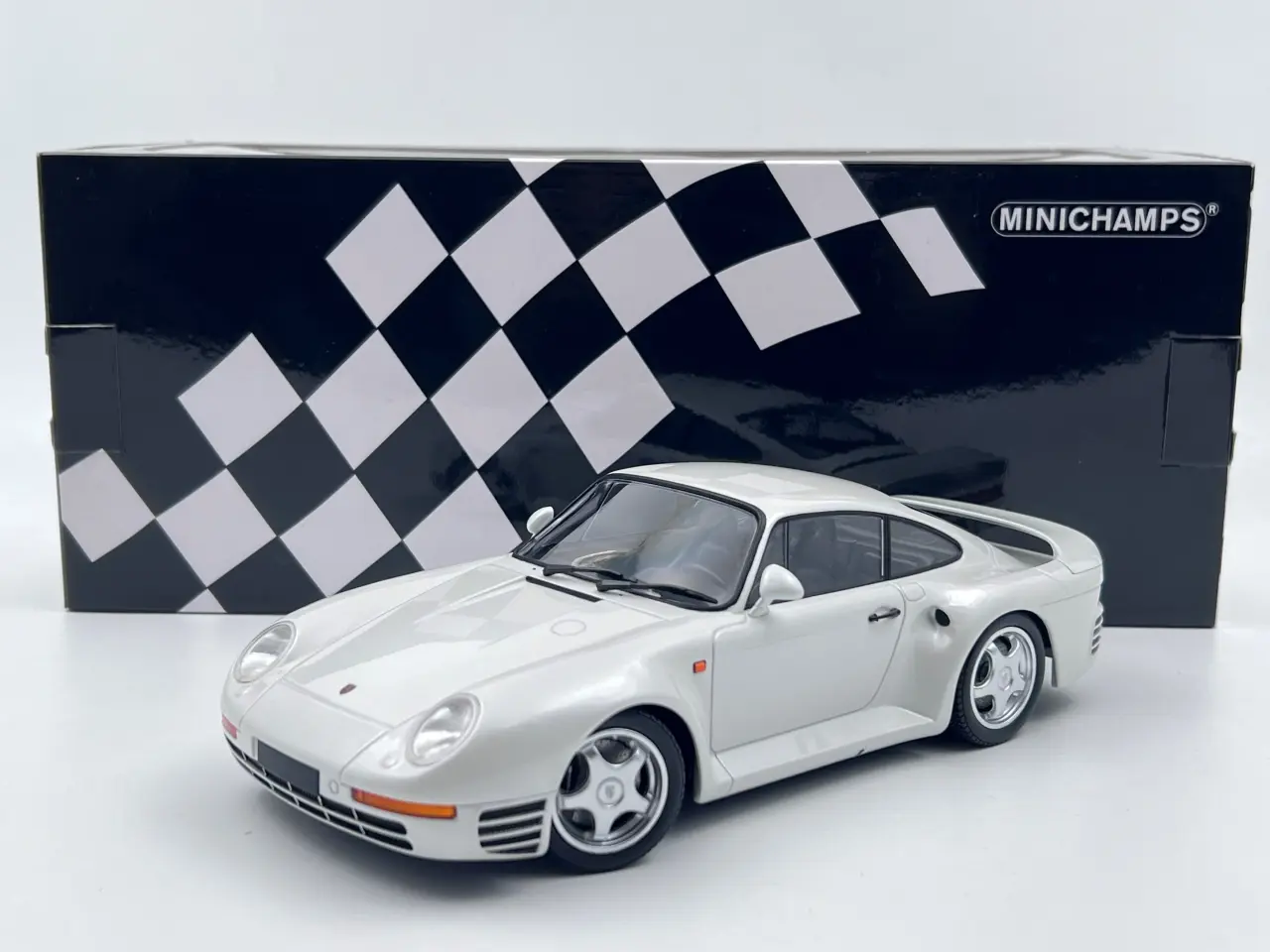 Billede 1 - 1986 Porsche 959 Coupé 1:18 Sjælden model