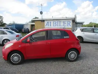 Toyota Yaris 1,0 Luna
