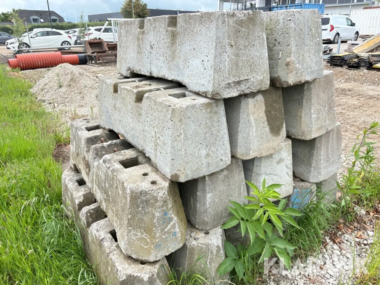 Billede 3 - Betonklodser 120cm/150cm 14styk