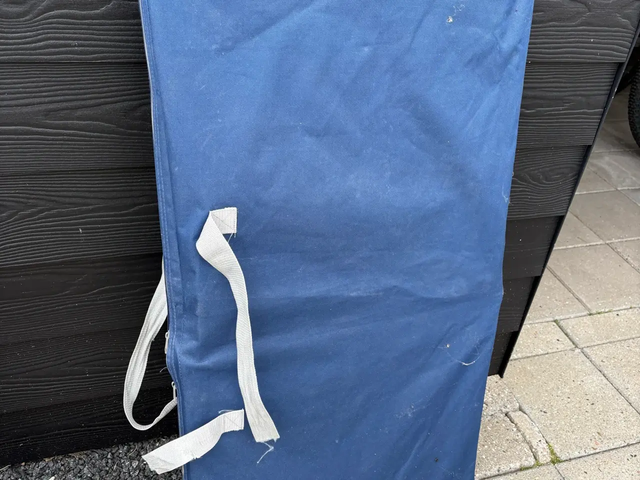 Billede 7 - Campingskab med 3 hylder og en bordplade
