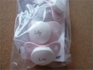 3 sutter "Lily" - fra Namnnappen