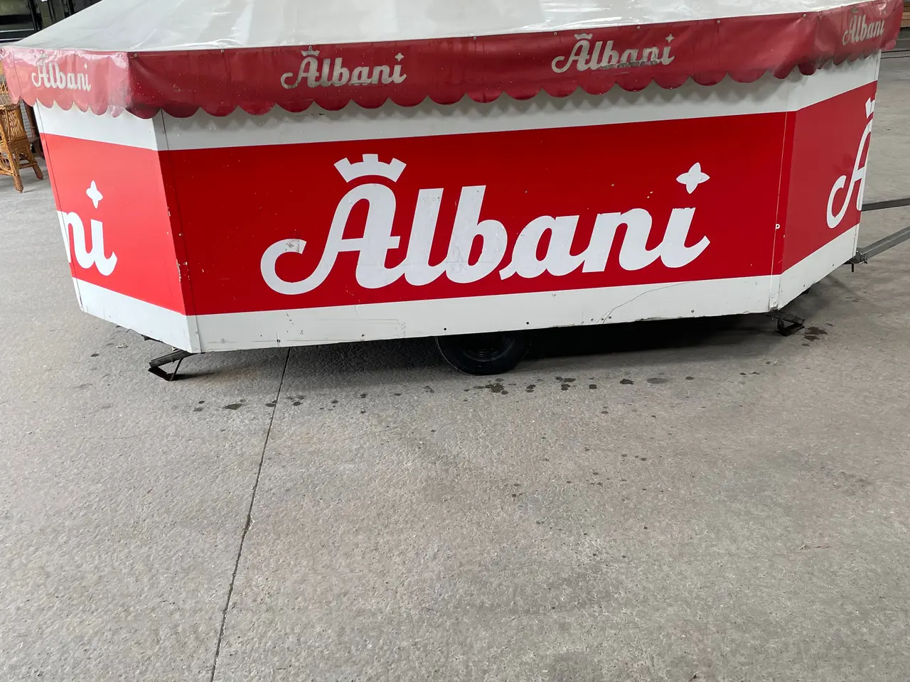 Billede 1 - Albani salgsvogn