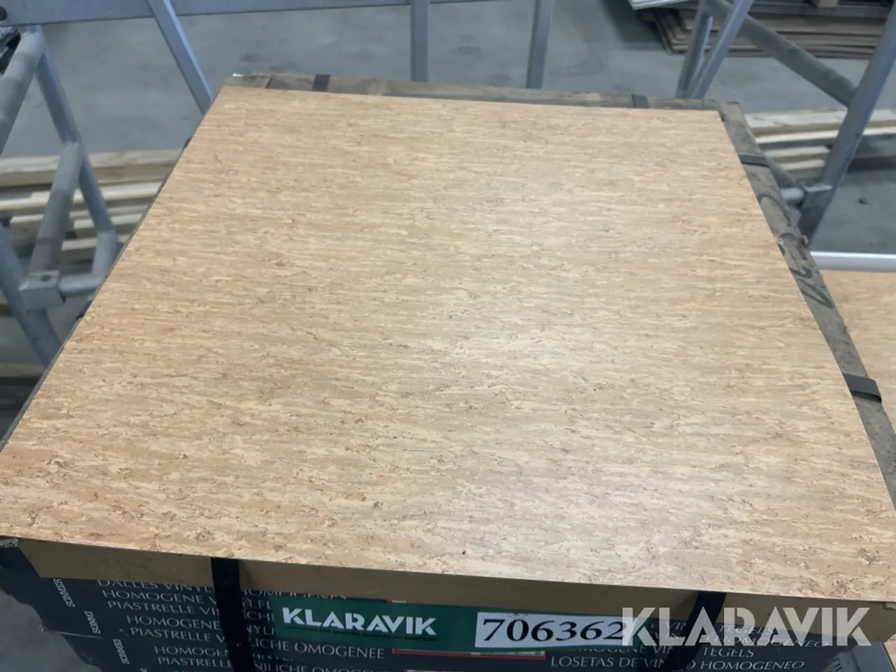 Billede 3 - Vinyl Tile Somplan 16 pakker, 144m2