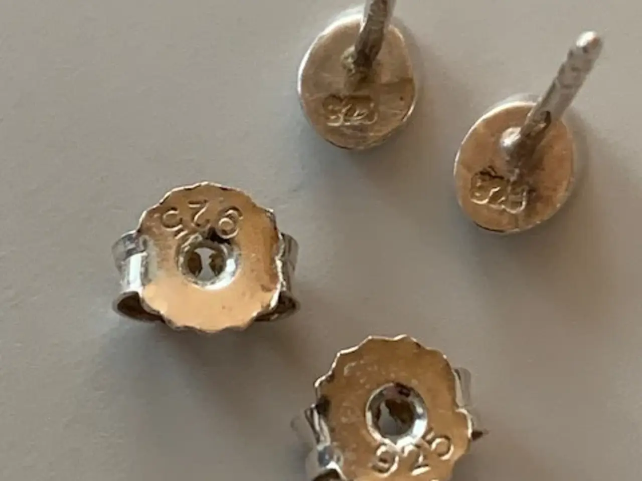 Billede 6 - Halskæde, vedhæng og ørestikker i sølv 925 og guld