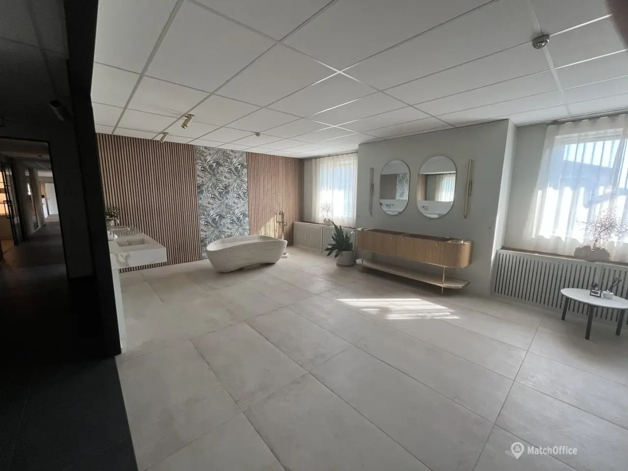 Billede 13 - Super præsentabelt showroom centralt i Hillerøds erhvervskvarter
