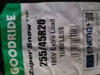225 / 45 R 20