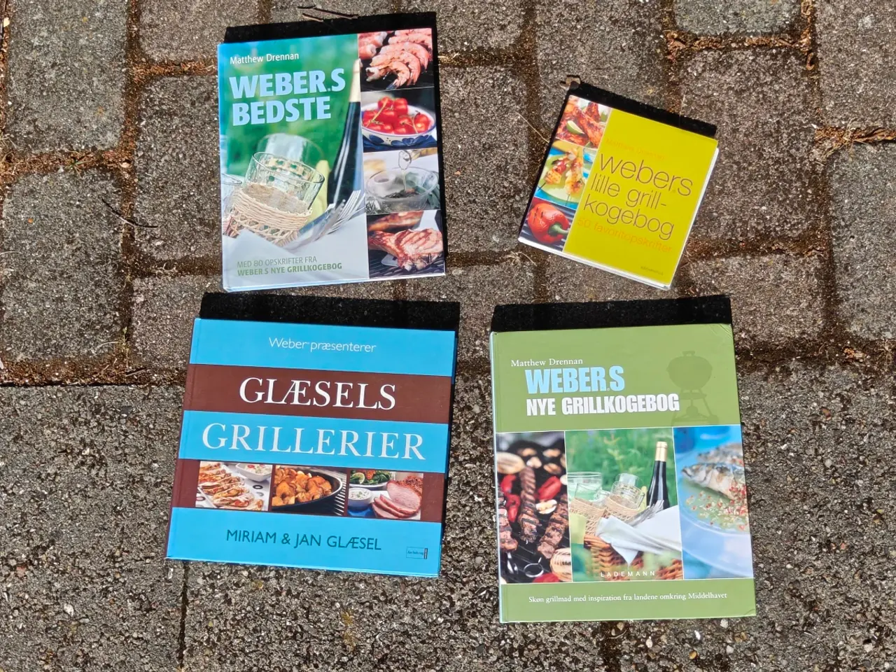 Billede 2 - Webers grillkogebog . Weber Grill bøger 