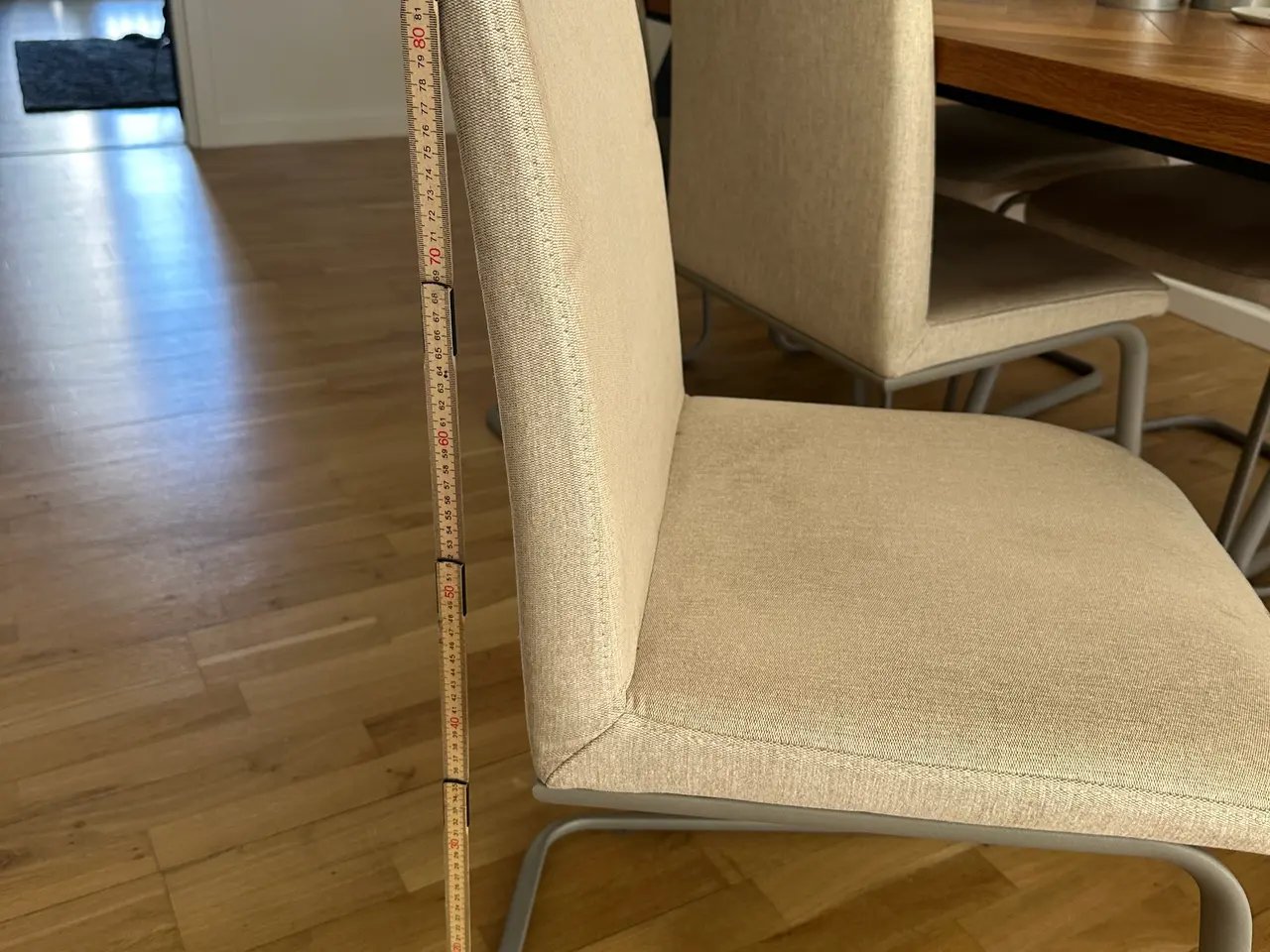 Billede 6 - 6 spisebordsstole sælges samlet pris – flot beige 