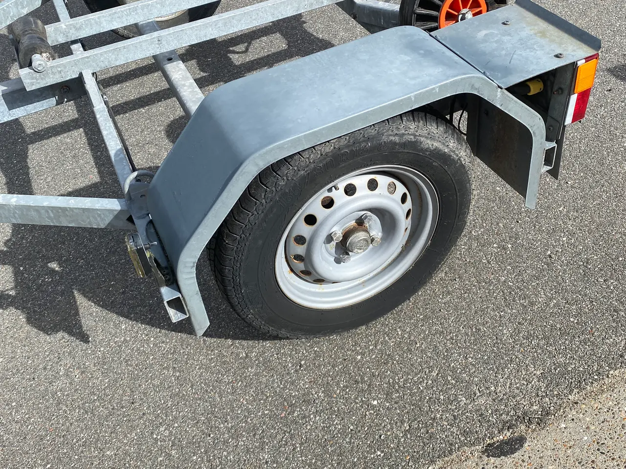Billede 6 - Bådtrailer 750 kg med papirer.