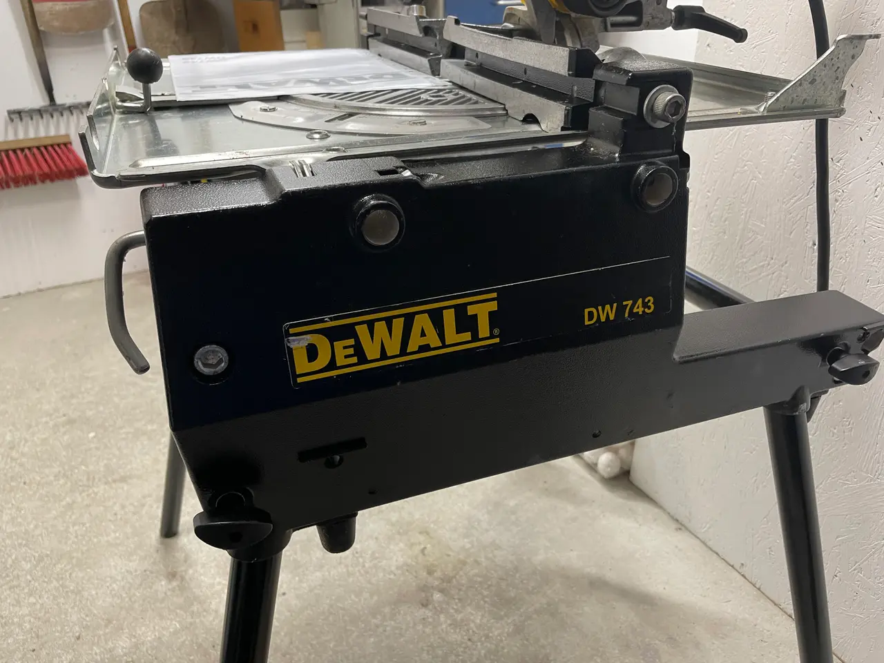Billede 4 - DeWalt 743. Kapgeringssav