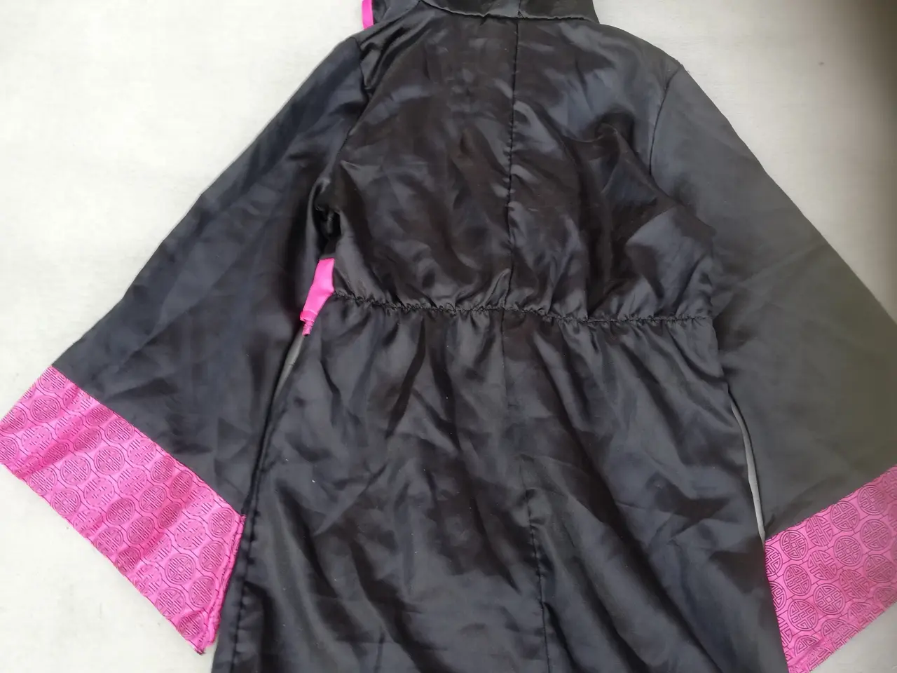 Billede 3 - Ninja kostume størrelse 128