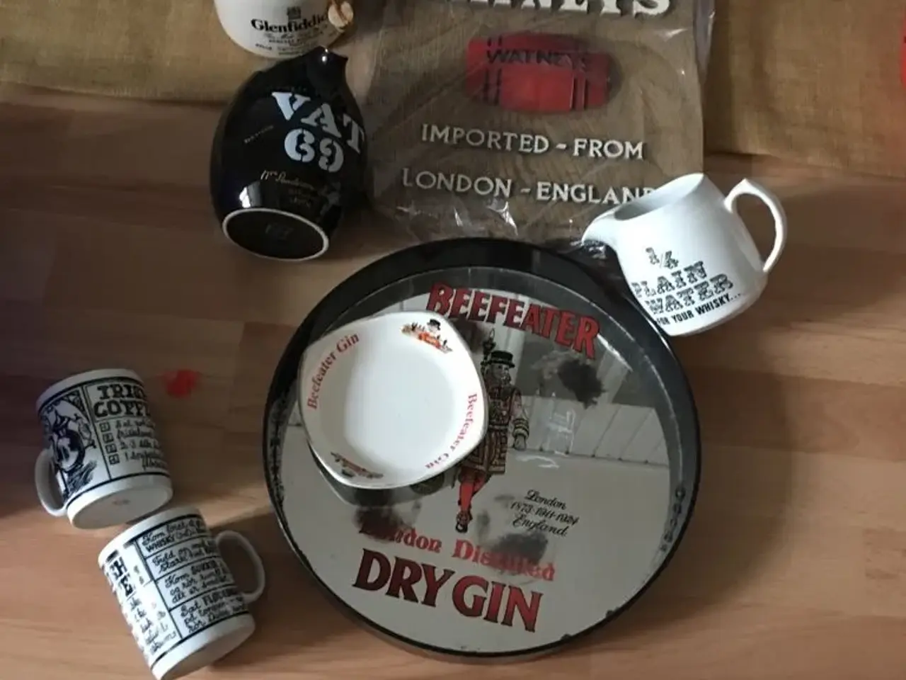 Billede 1 - Hjemmebar- Gin og whisky