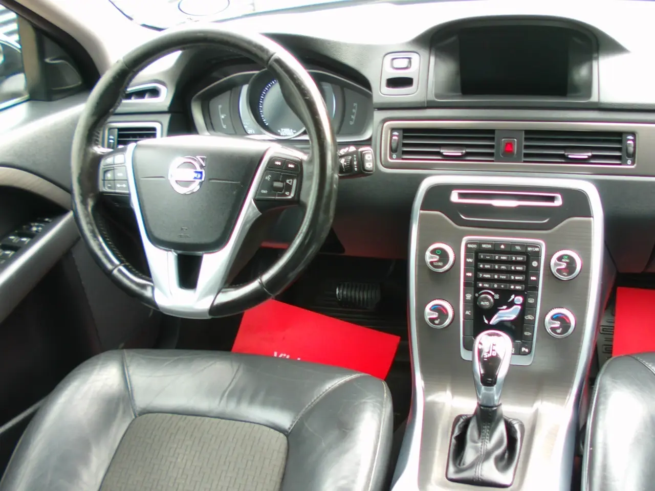 Billede 9 - Volvo V70 2,0 D3 150 Momentum aut. Van