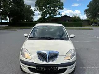 Lancia Ypsilon 1.2 8V med 60 HK