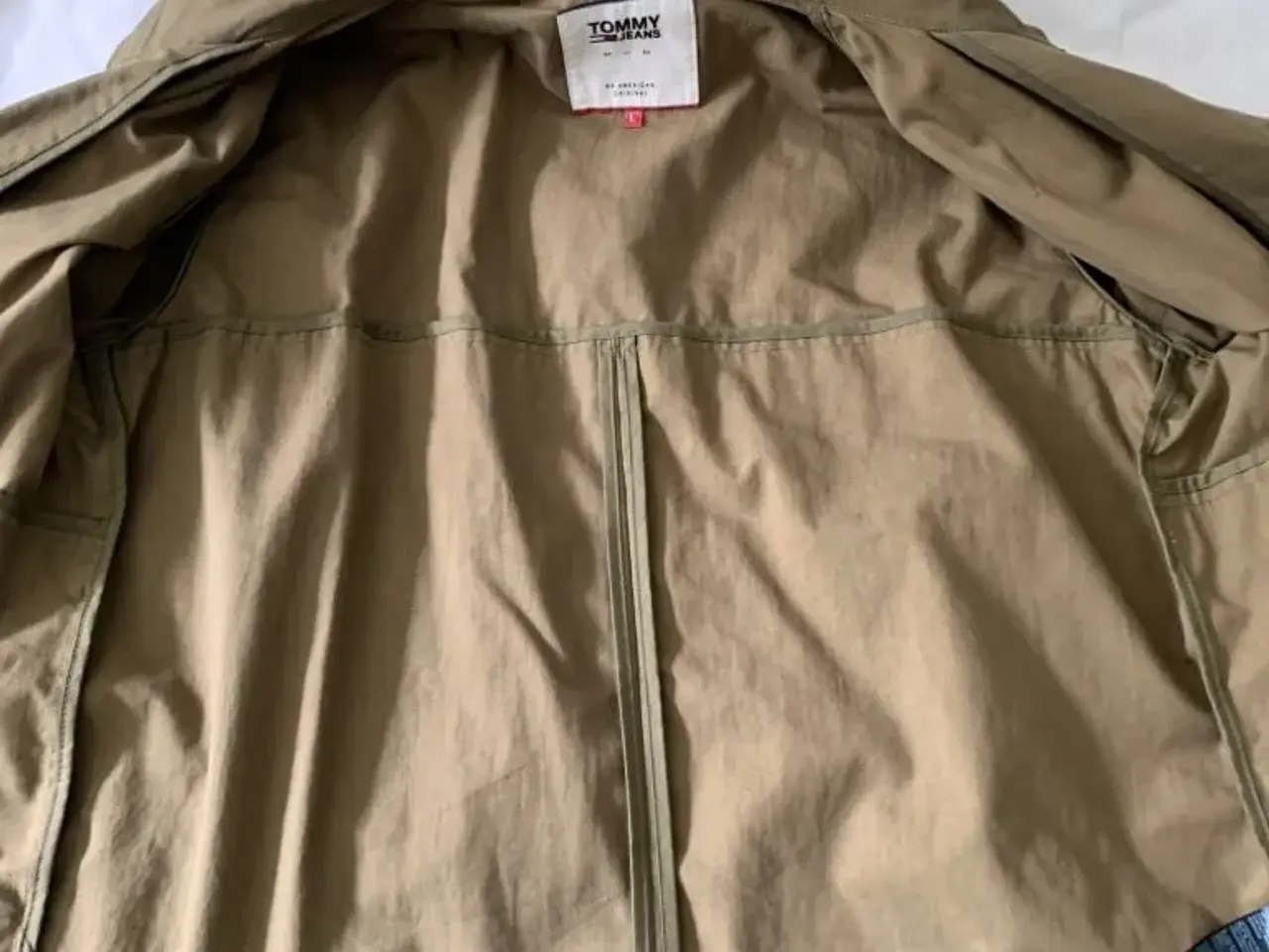 Billede 3 - Tommy Jeans sommer jakke
