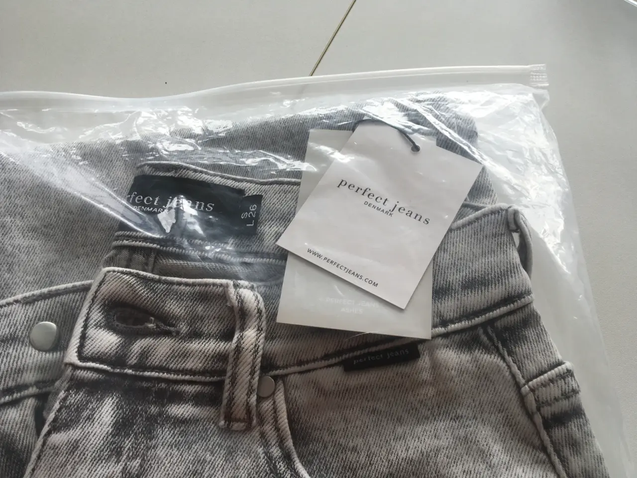 Billede 2 - Perfect Jeans Loose S/26