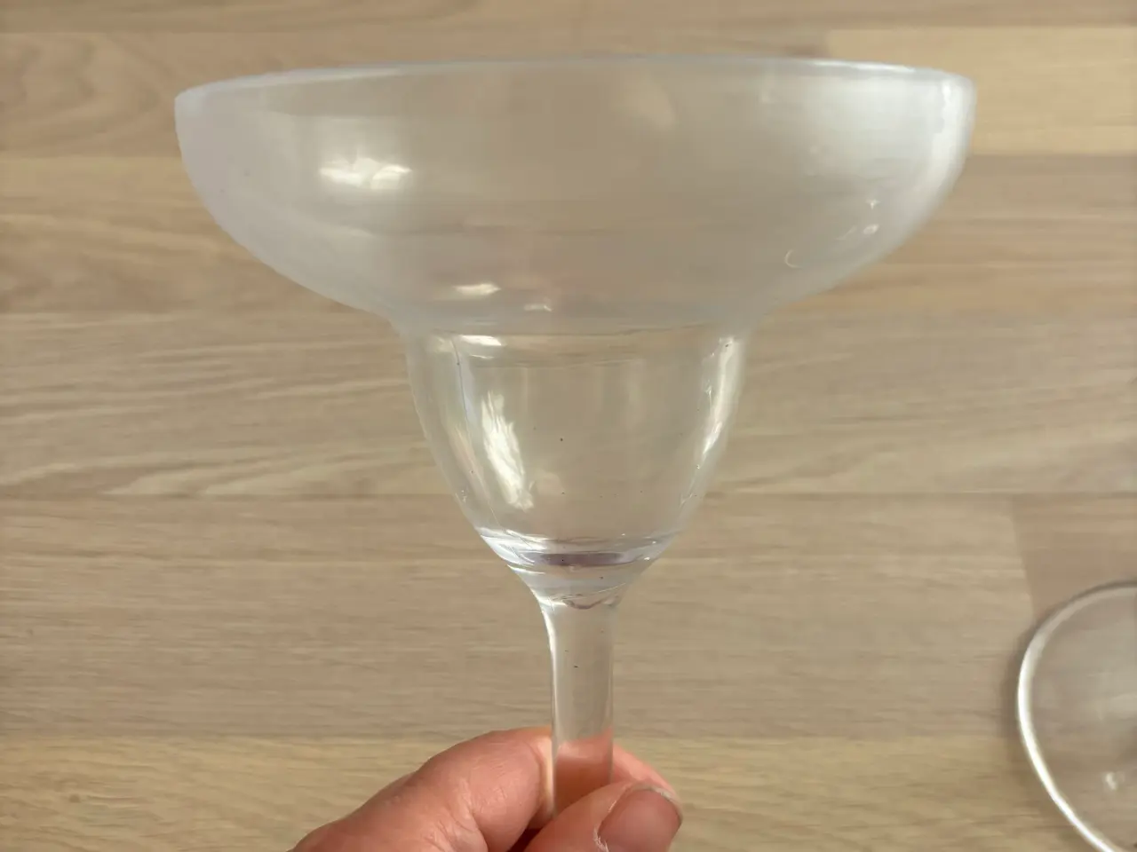 Billede 2 - margaritaglas på fod, klar plastik