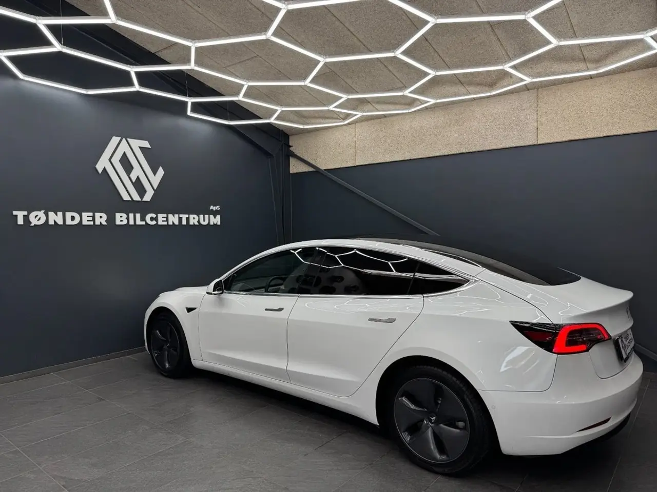 Billede 4 - Tesla Model 3 Standard Range+ RWD