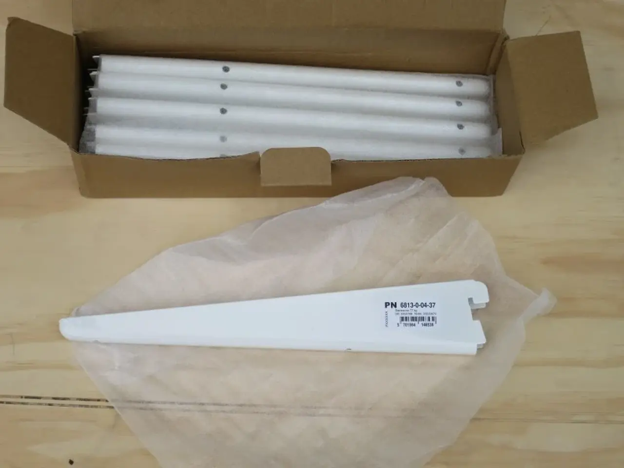 Billede 1 - PN Beslag Hyldeknægt 270mm