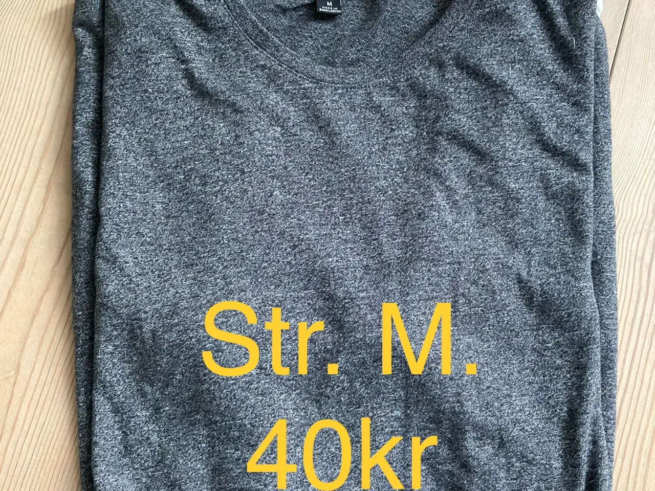 Billede 3 - T-shirt marked