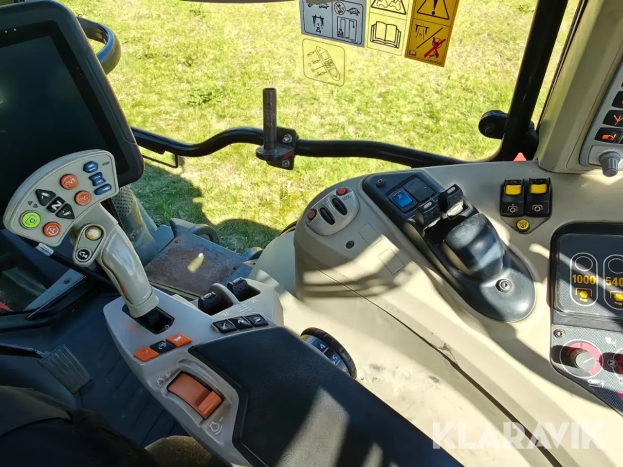 Billede 7 - Traktor Massey Ferguson 7624 Dyna VT med frontlift og PTO