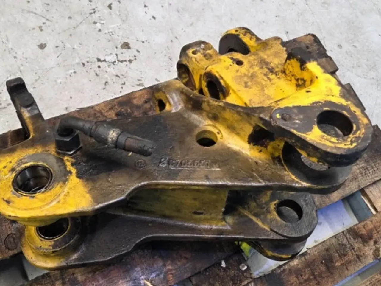 Billede 10 - New Holland LB110 Beslag 85803623