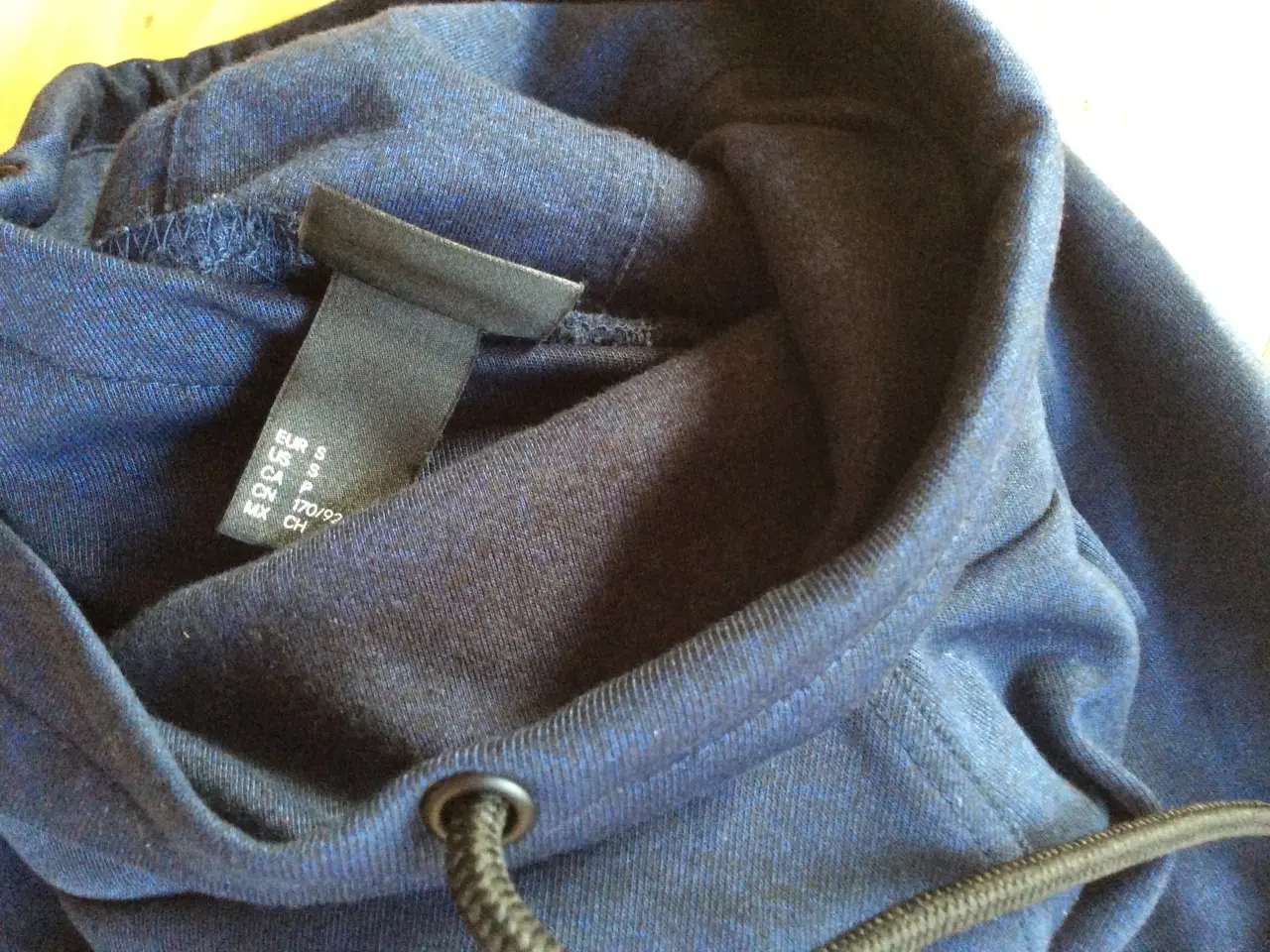 Billede 3 - Blåmeleret sweatshirt