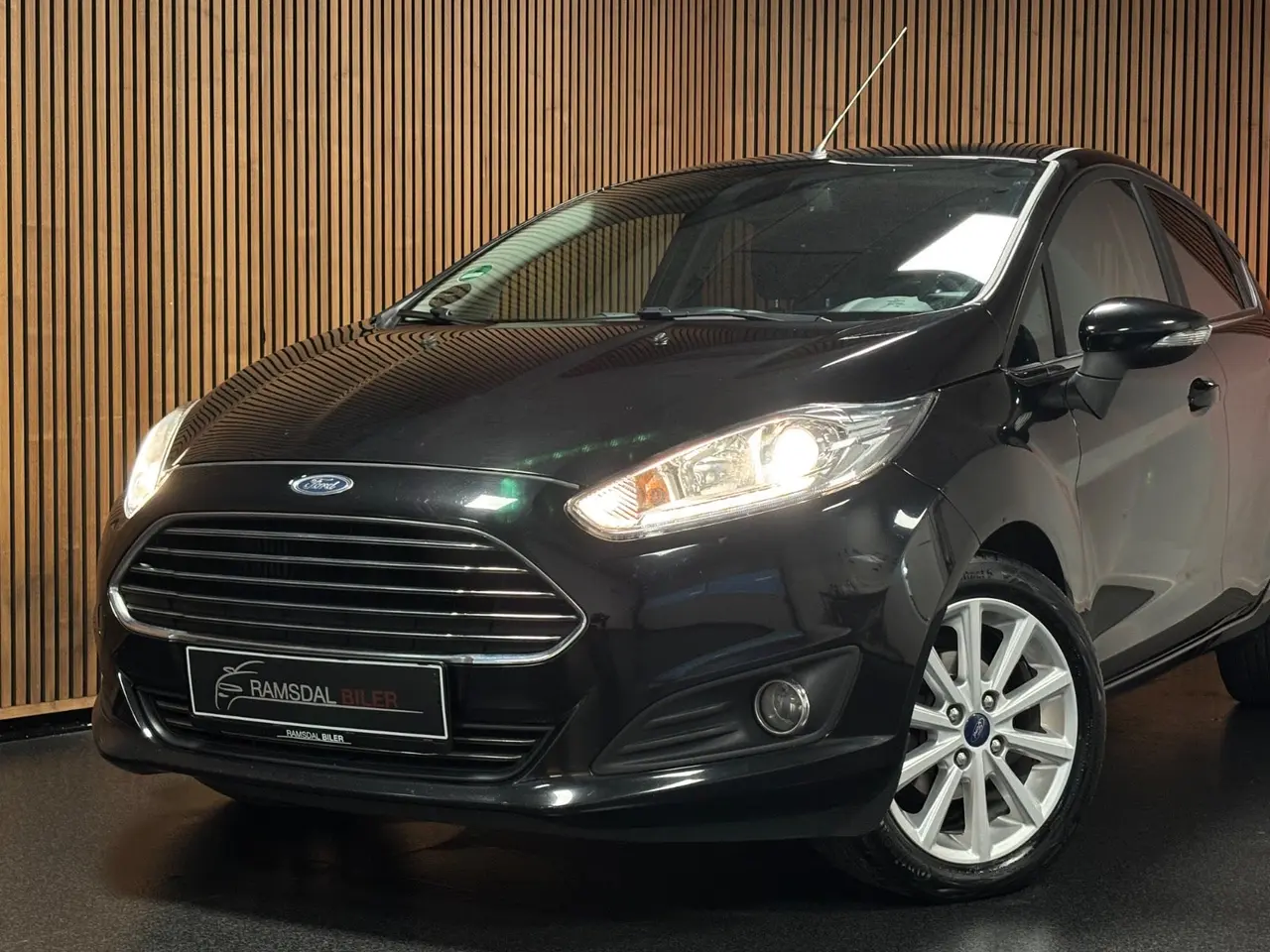 Billede 2 - Ford Fiesta 1,0 SCTi 100 Titanium