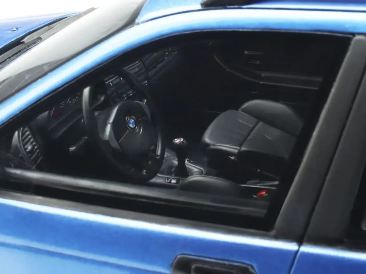 Billede 6 - 1997 BMW 328i Touring M-Pack E36 1:18