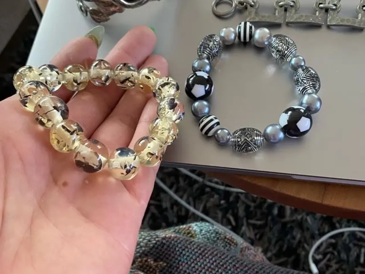 Billede 2 - Flotte armbånd