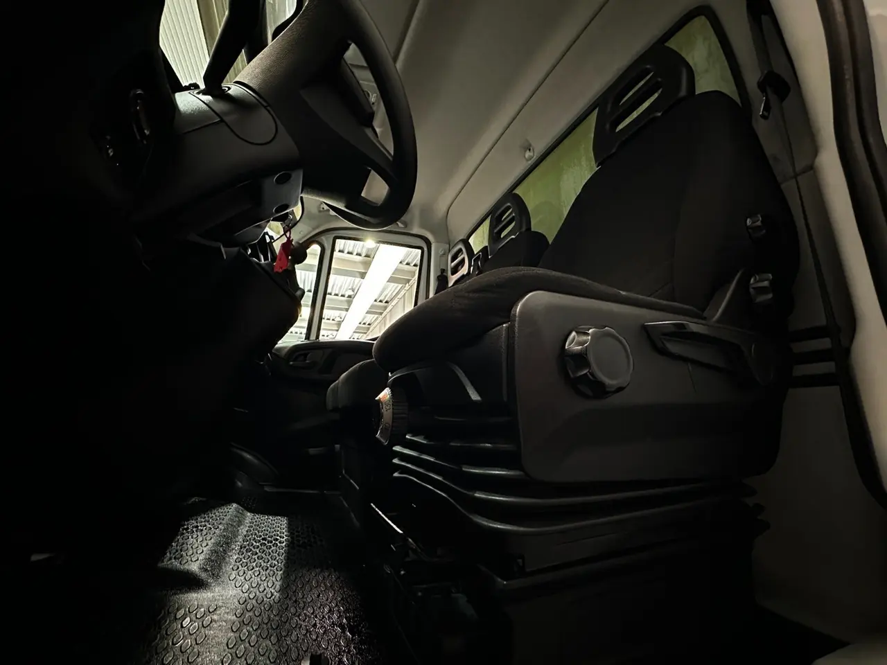 Billede 5 - Iveco Daily 3,0 35C17 Alukasse m/lift AG8