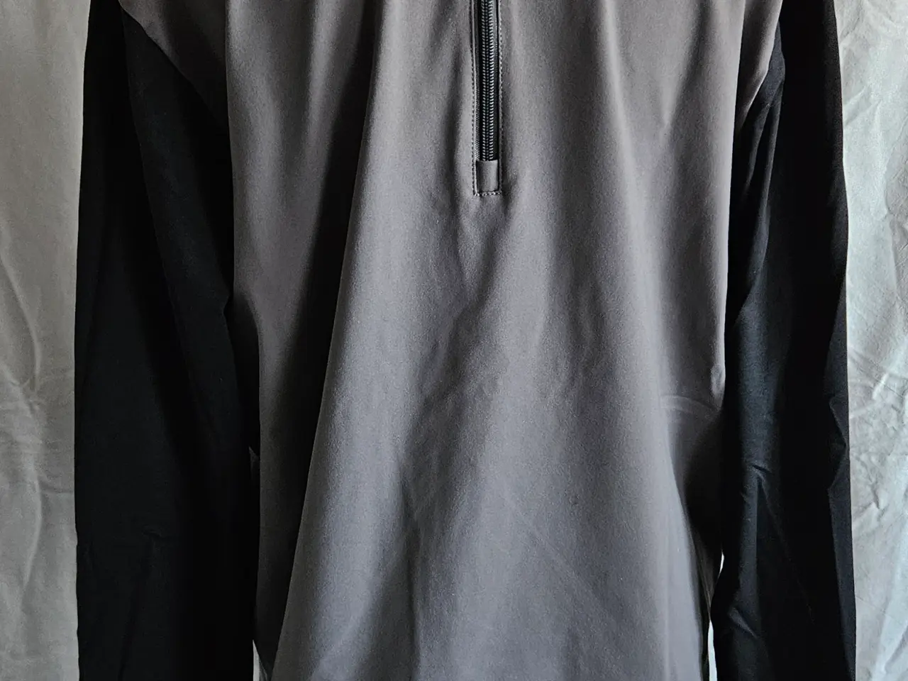 Billede 1 - Herre Sweater Grå / Sort fra Oscar Jacobson Str. L